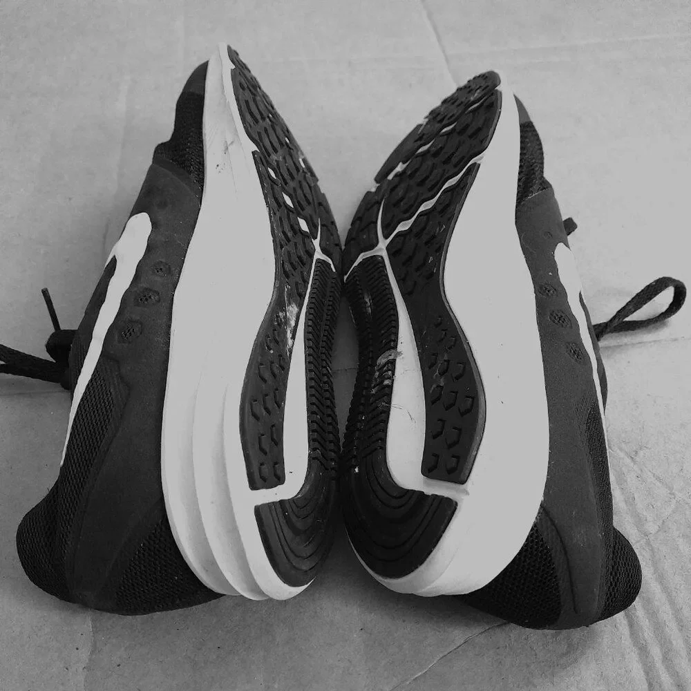 Nike Downshifter 7 Women’s Shoes Black Running Casual Athletic Sneakers Size 7